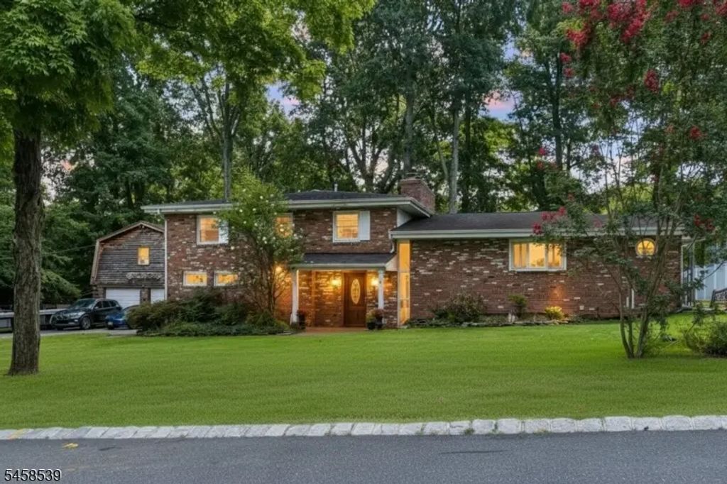 15 Tysley St, Bernardsville Boro