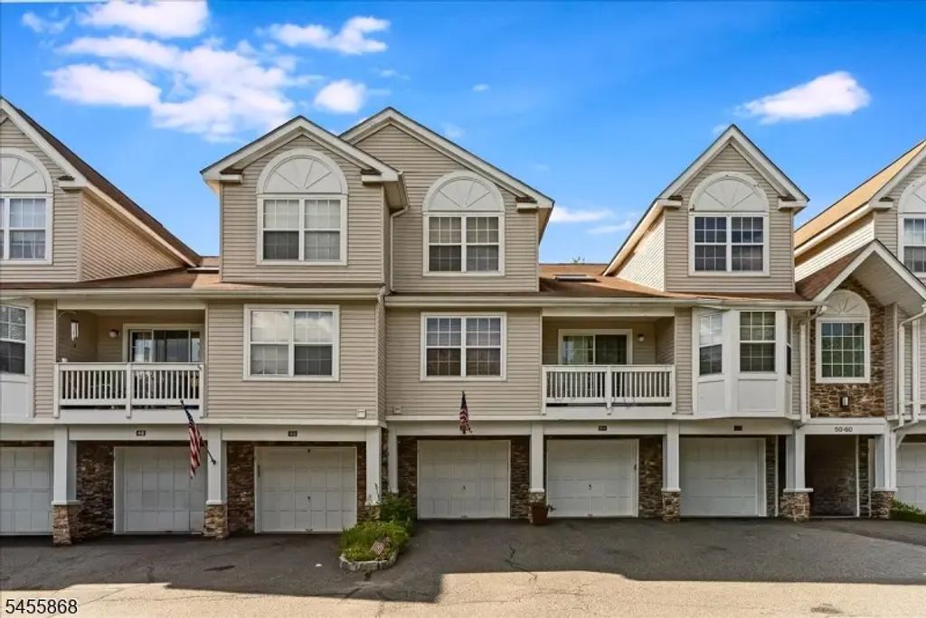 50 Pasture Ct, Roxbury Twp.