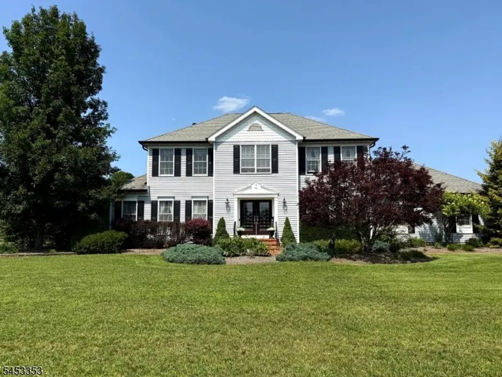 17 Saddle Ridge Rd, Frelinghuysen Twp.