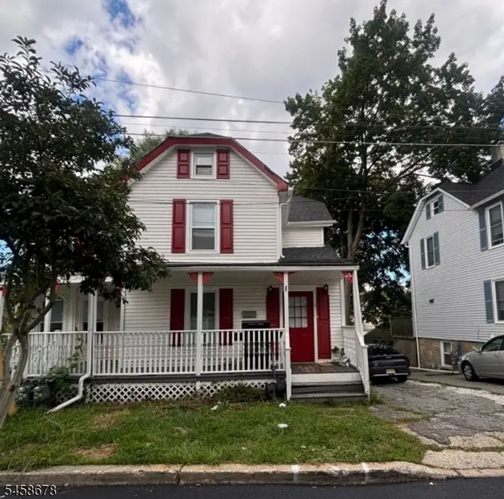 13 Cedar St, Newton Town