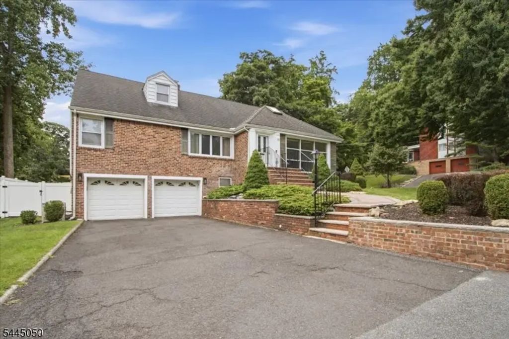 36 Curtis Avenue, West Orange Twp.
