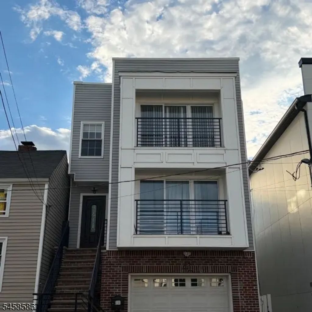 41 Jacob St, Newark City