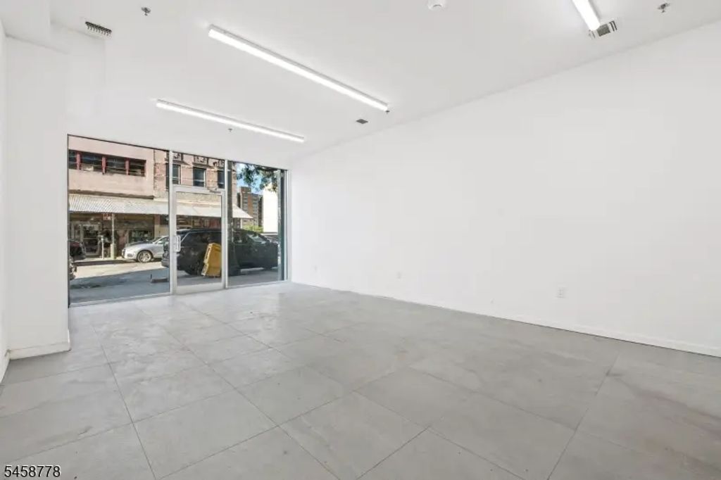 90 Broadway, Paterson City