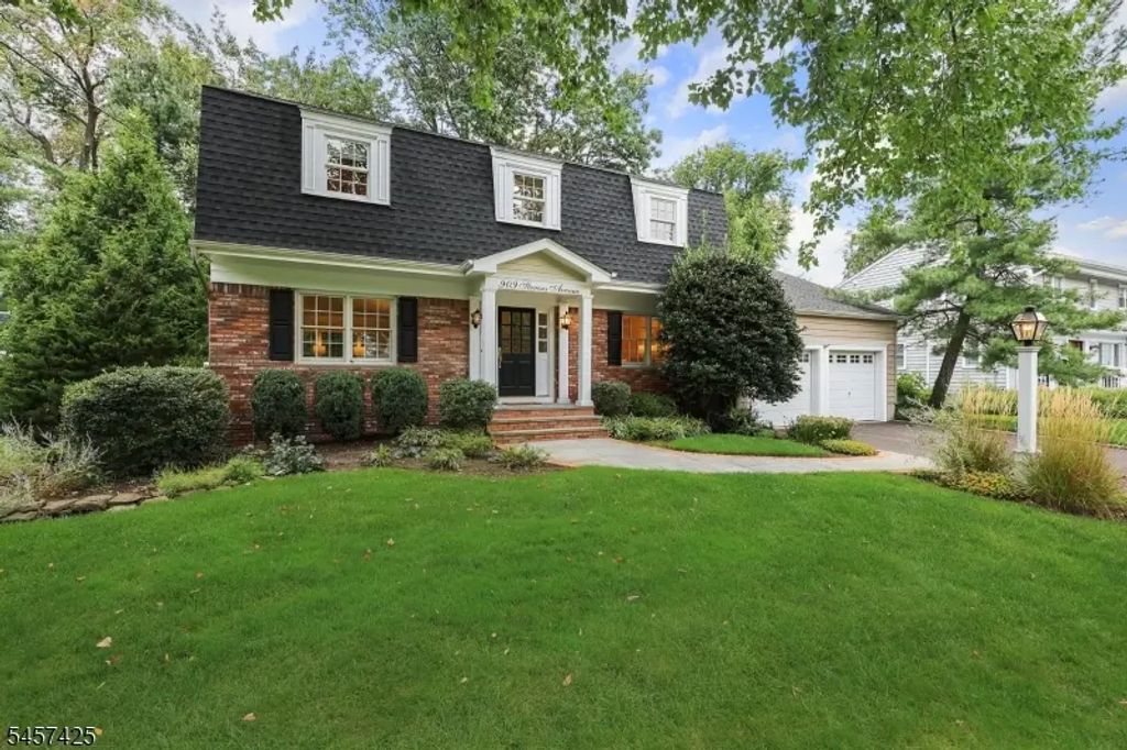 909 Stevens Avenue, Westfield Town