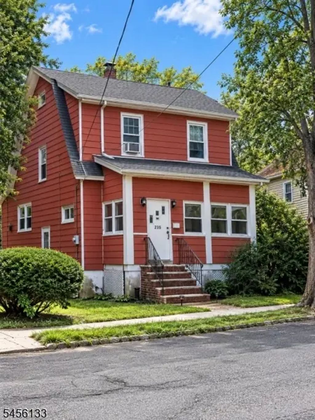 235 Franklin Ave, Maplewood Twp.