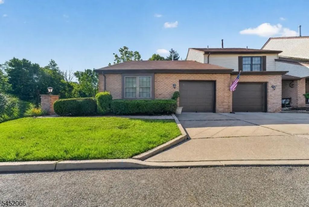 1 Amy Ct, Lebanon Boro