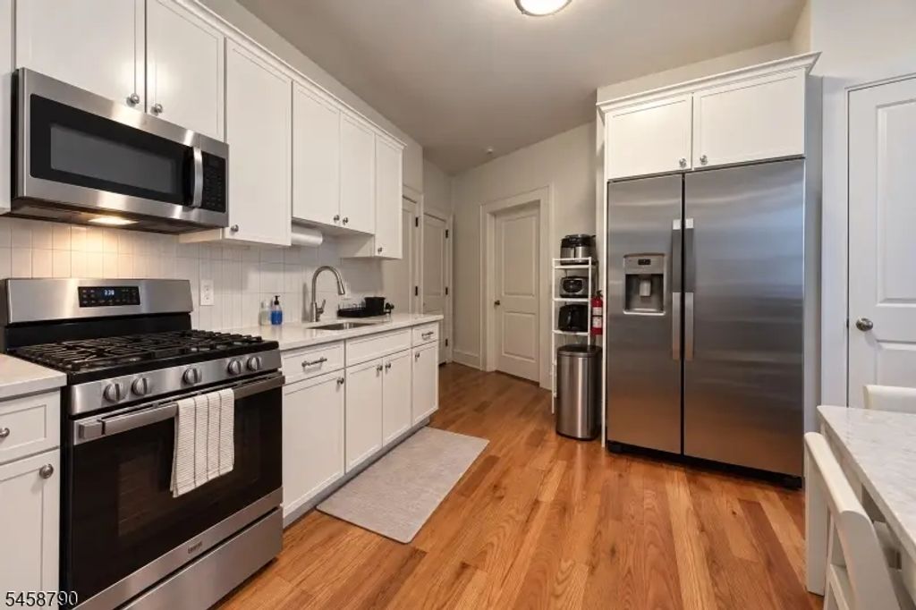 130 N Spring St, Bloomfield Twp.