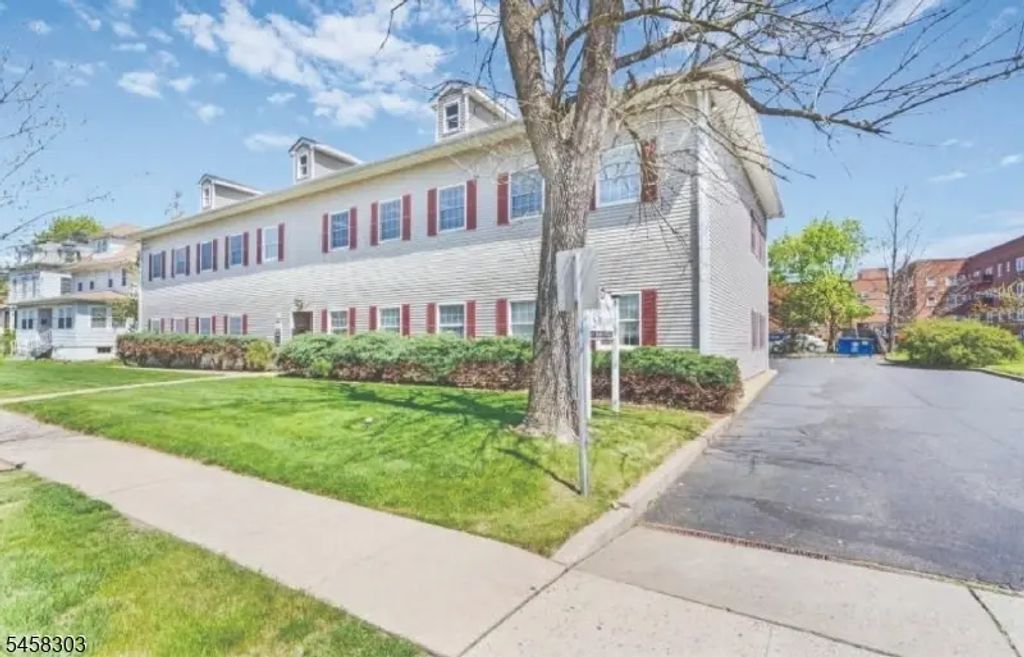10 N Gaston Ave, Somerville Boro