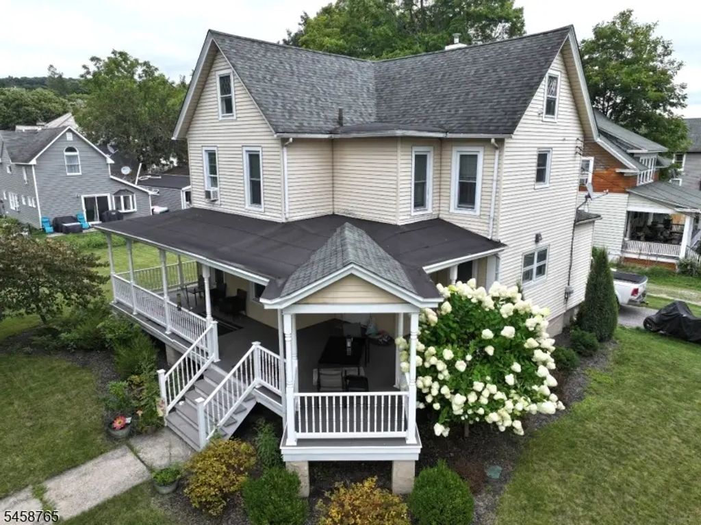 28 Wantage Ave, Branchville Boro