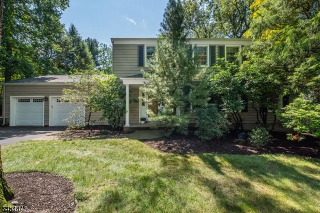 2 Midvale Ave, West Caldwell Twp.