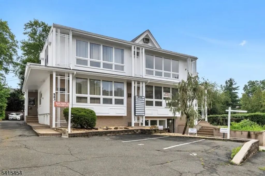 543 Valley Rd Ground Level, Montclair Twp.