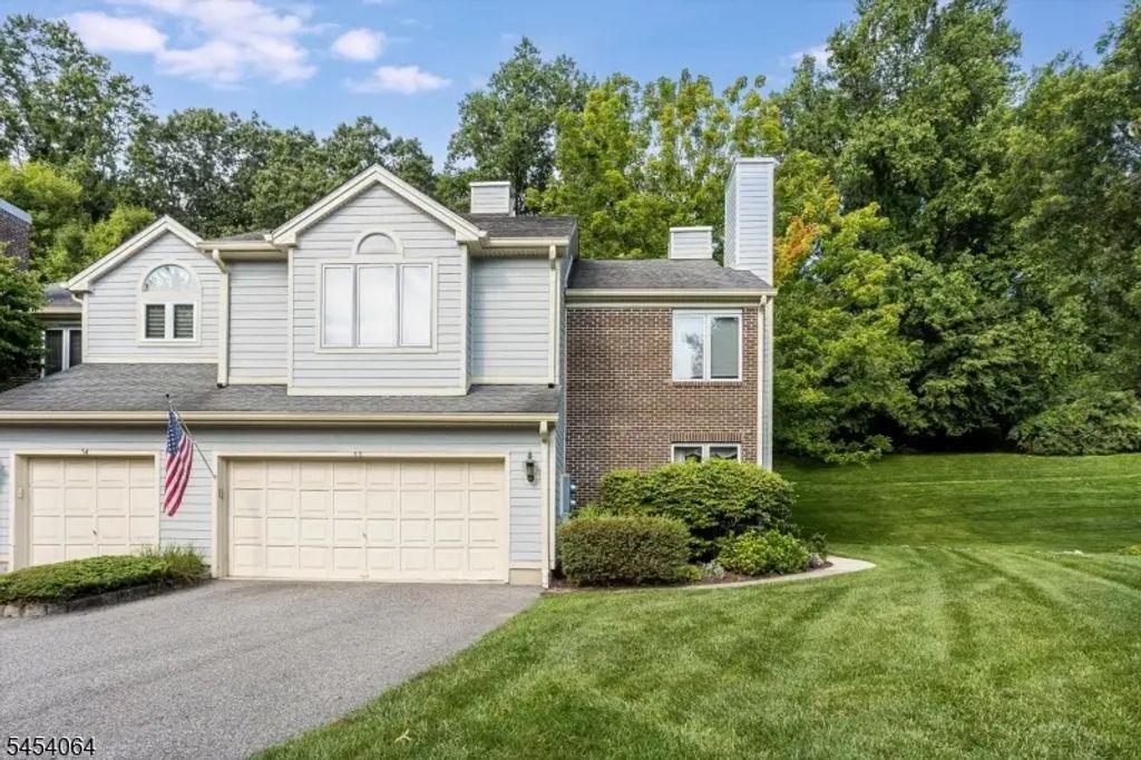 52 Jesse Ct, Montville Twp.