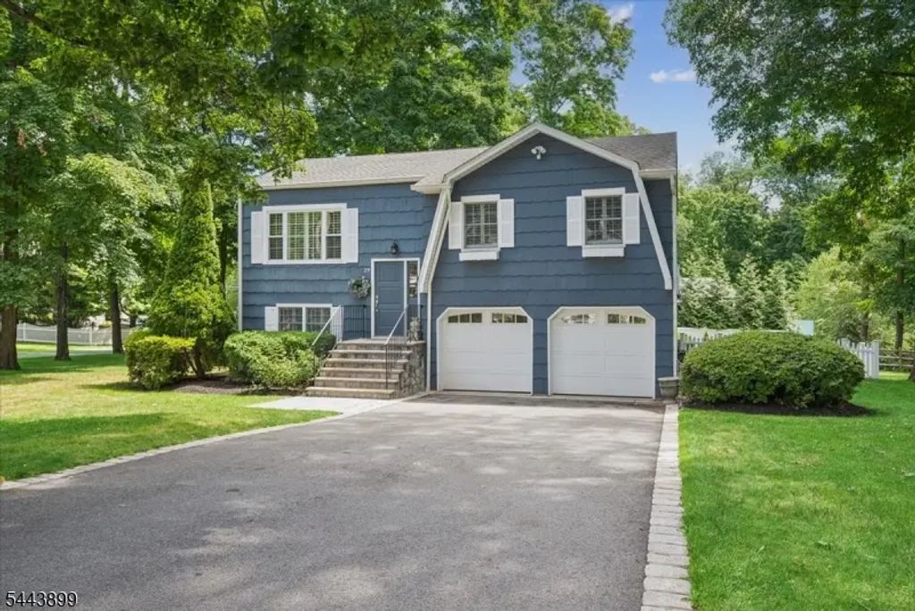 29 Hillside Ter, Bernards Twp.