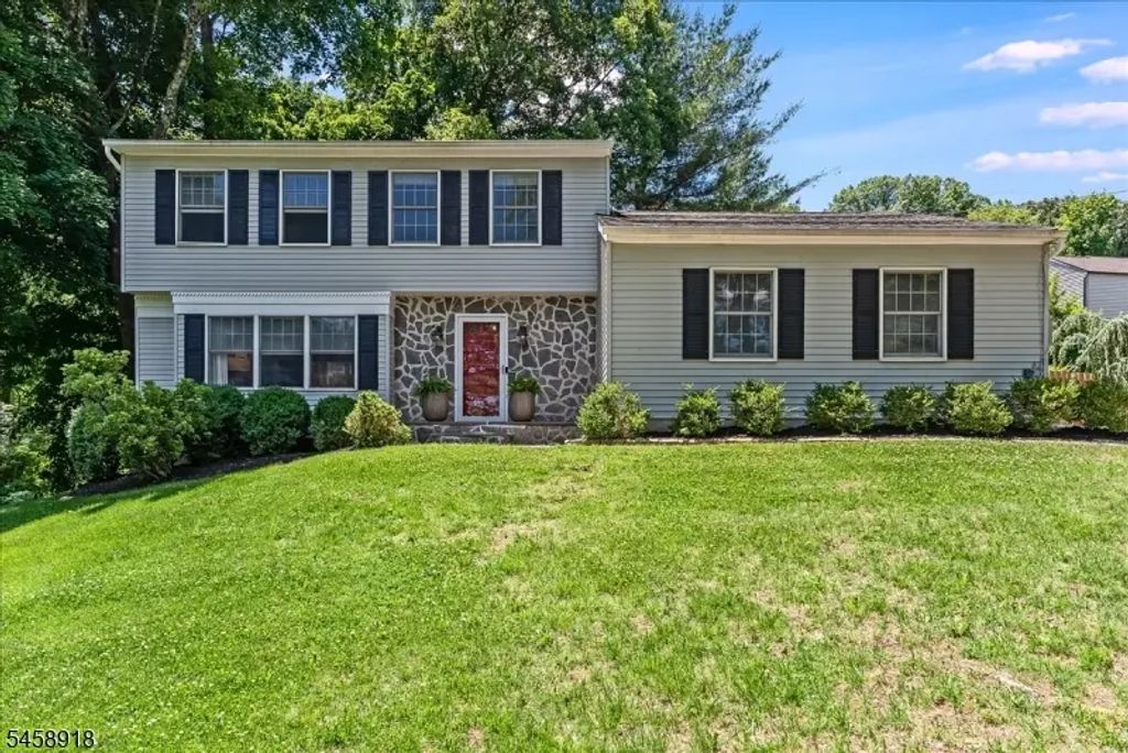 188 Sussex Ave, Morris Twp.