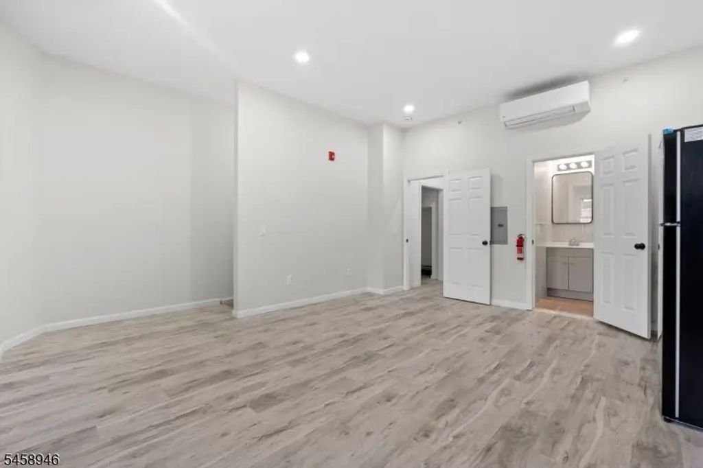 90 Broadway, Paterson City