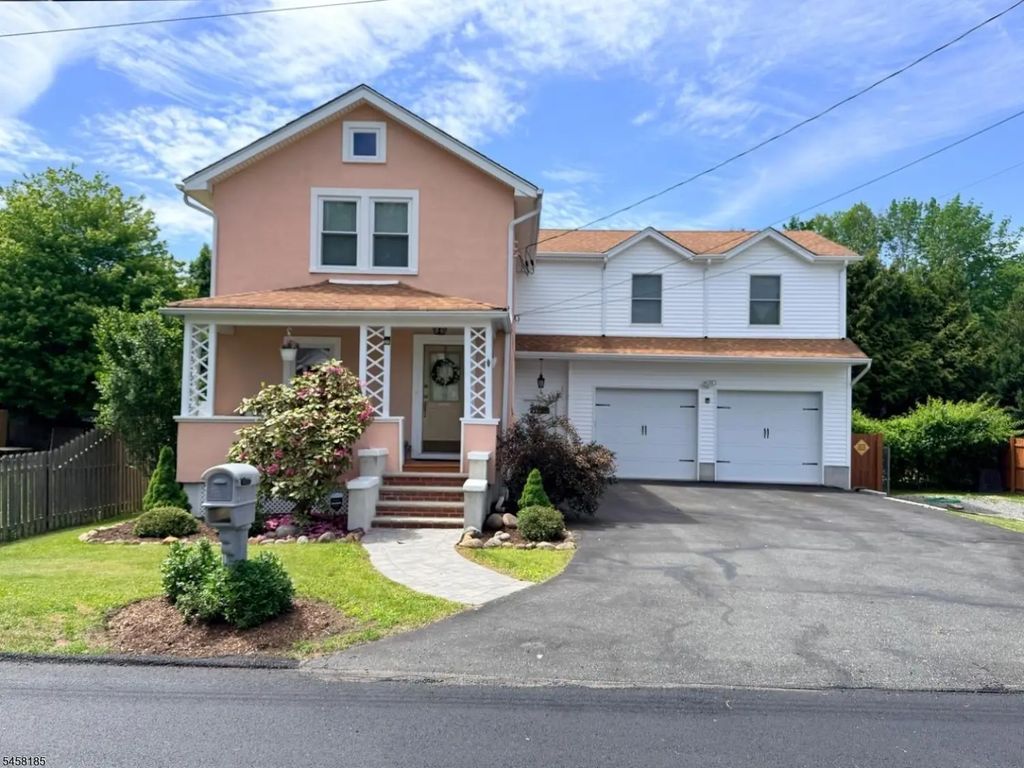 23 Ferro Monte Ave, Roxbury Twp.