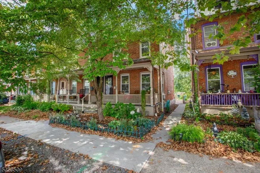 266 N Union St, Lambertville City