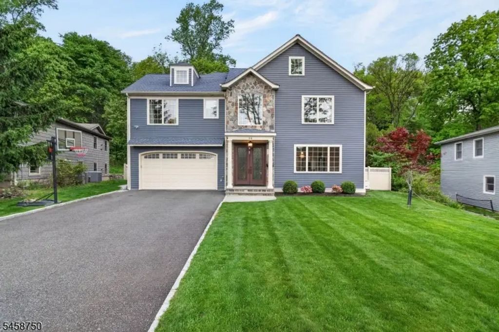 25 Wellington Ave, Millburn Twp.