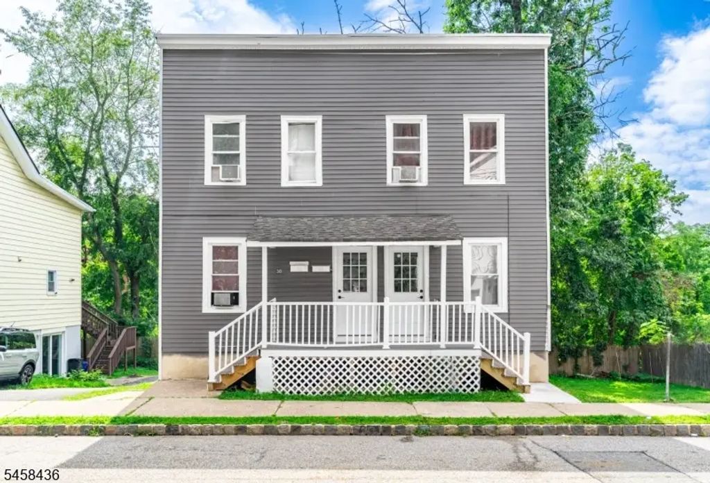 30 Willow St, Morristown Town