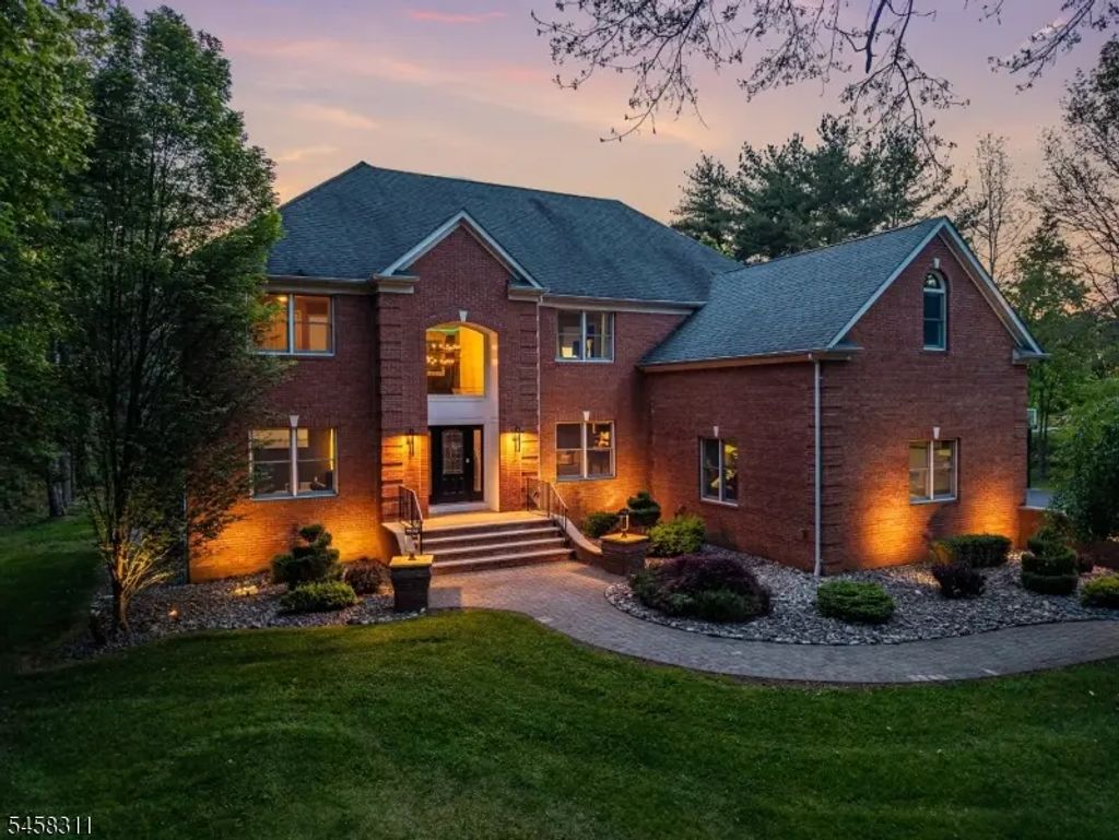 97 Union Road, Kingwood Twp.