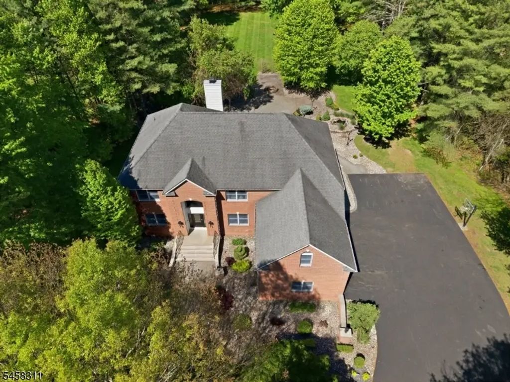 97 Union Road, Kingwood Twp.