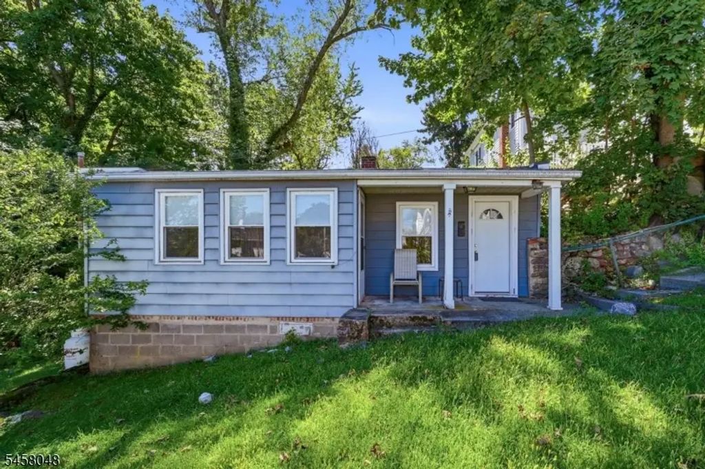 319 William St, Boonton Town