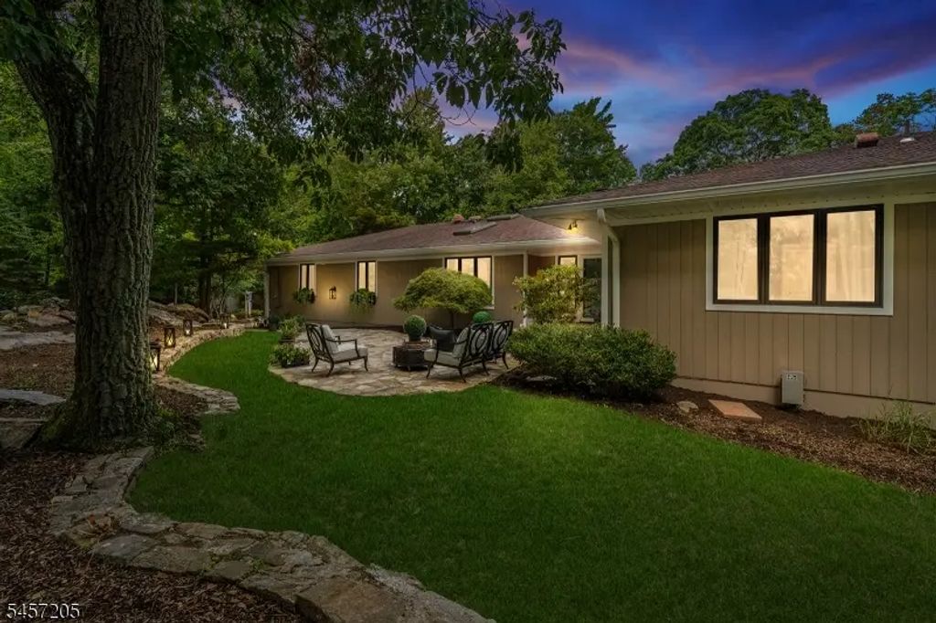 45 Brush Hill Rd, Kinnelon Boro