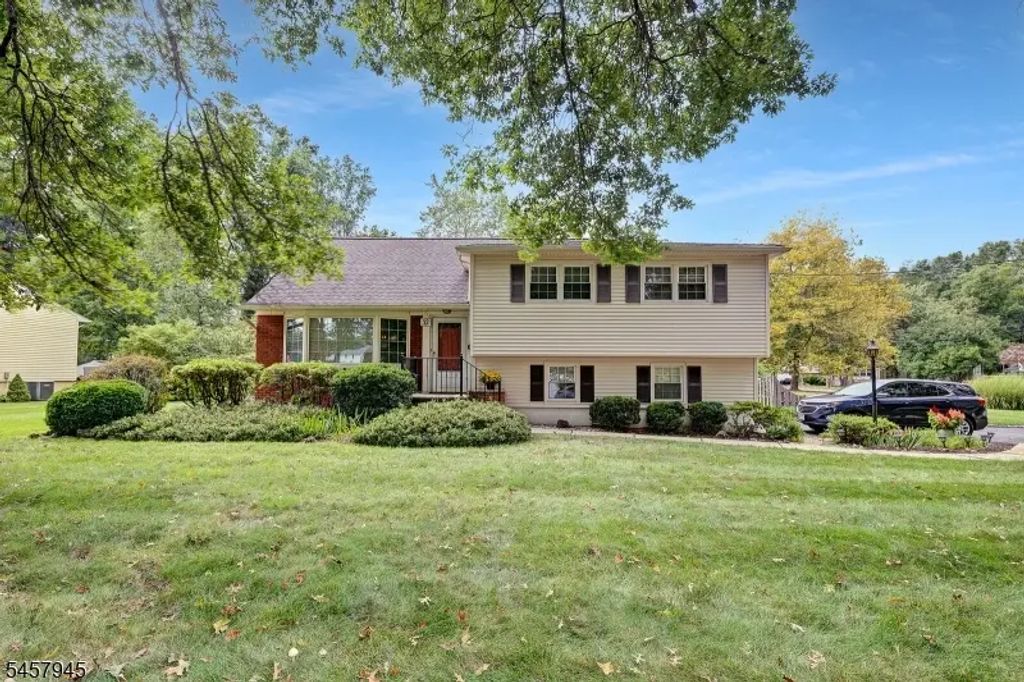 32 Gordon Pl, New Providence Boro