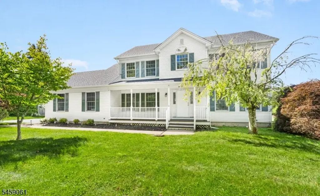 61 Rock Rd, Washington Twp.