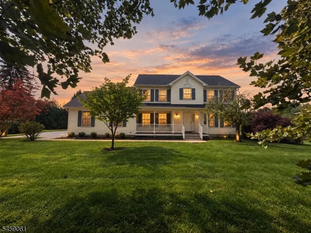 61 Rock Rd, Washington Twp.