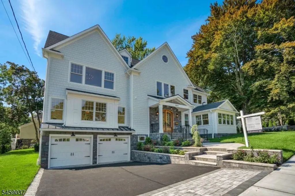 110 Blauvelt Avenue, Hohokus Boro