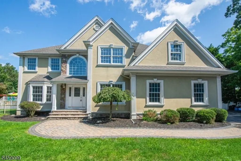 198 Boulevard, Pequannock Twp.