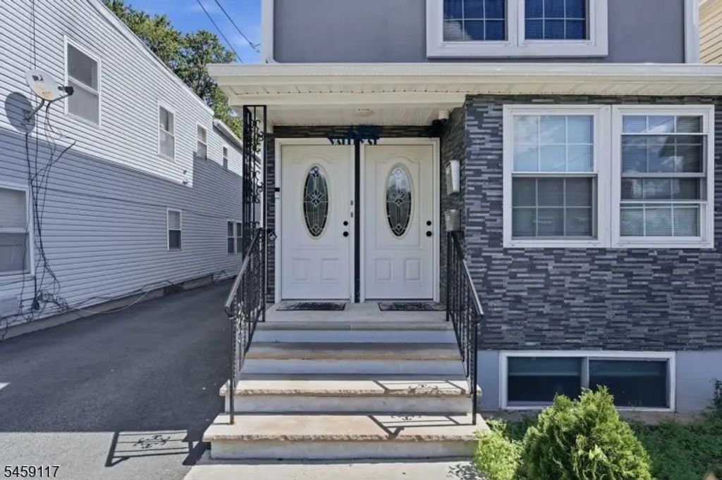 428 Valley St, City Of Orange Twp.