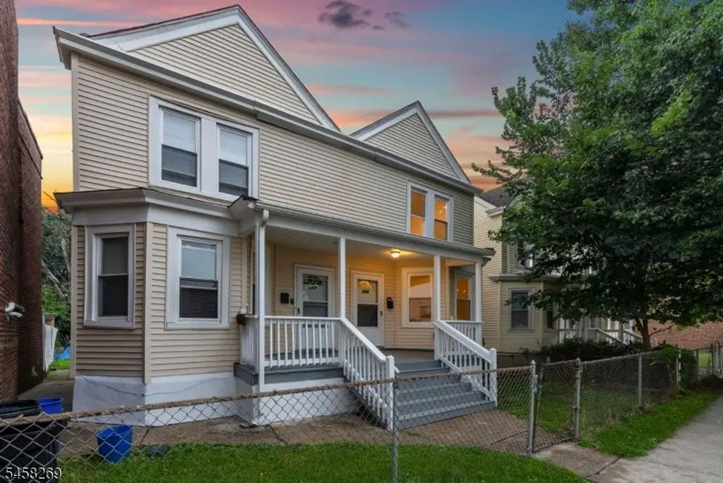 265-7 Sanford St, East Orange City