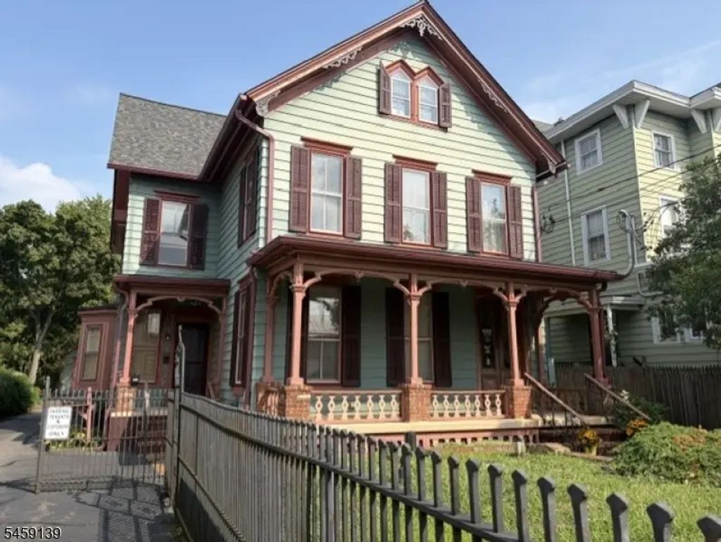 134 Main St, Flemington Boro