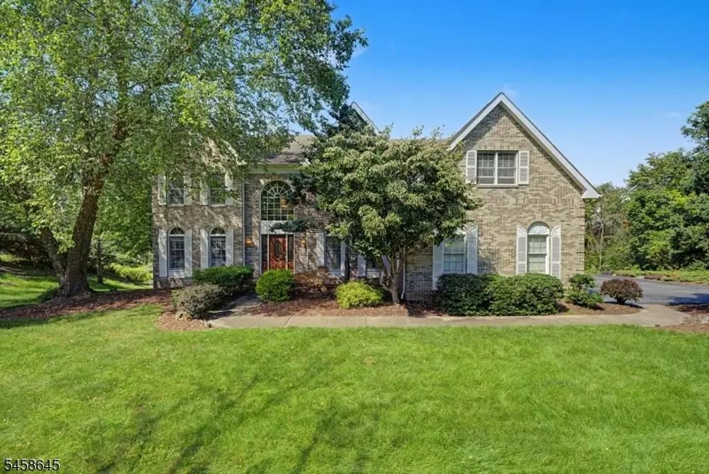 52 Nicole Dr, Denville Twp.