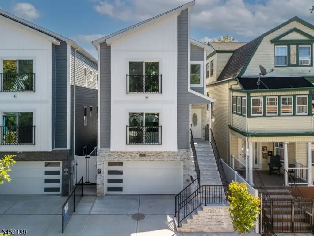 194 Amherst St, East Orange City