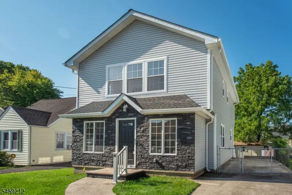 46 Birch St, Bloomfield Twp.