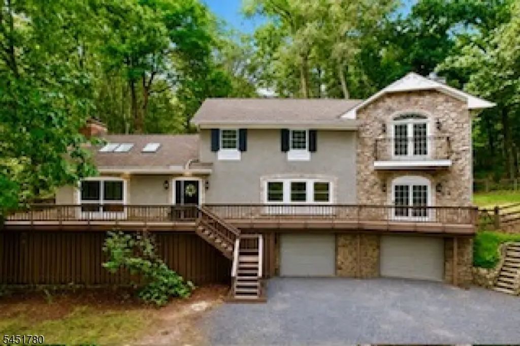 27 Sidney School Rd, Franklin Twp.