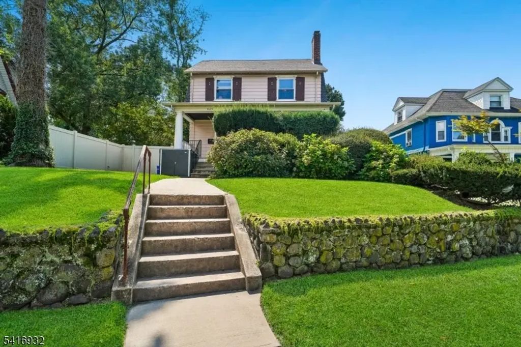 621 Springdale Ave, East Orange City