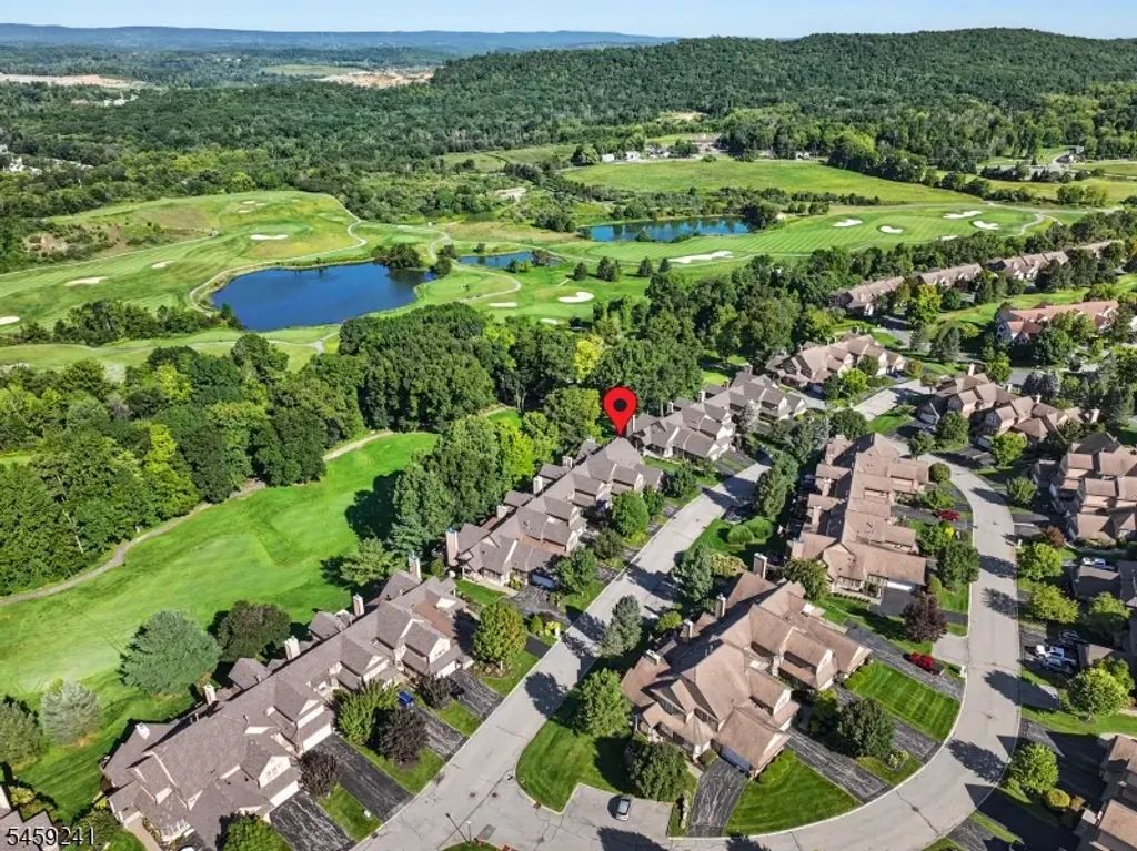 81 Bracken Hill Rd, Hardyston Twp.
