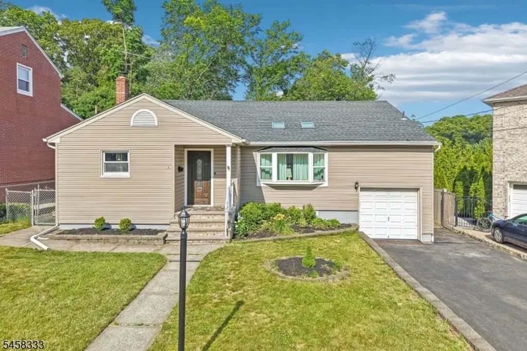 84 Howard Pl, Nutley Twp.