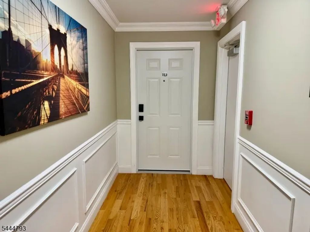 381 Communipaw Ave, Jersey City