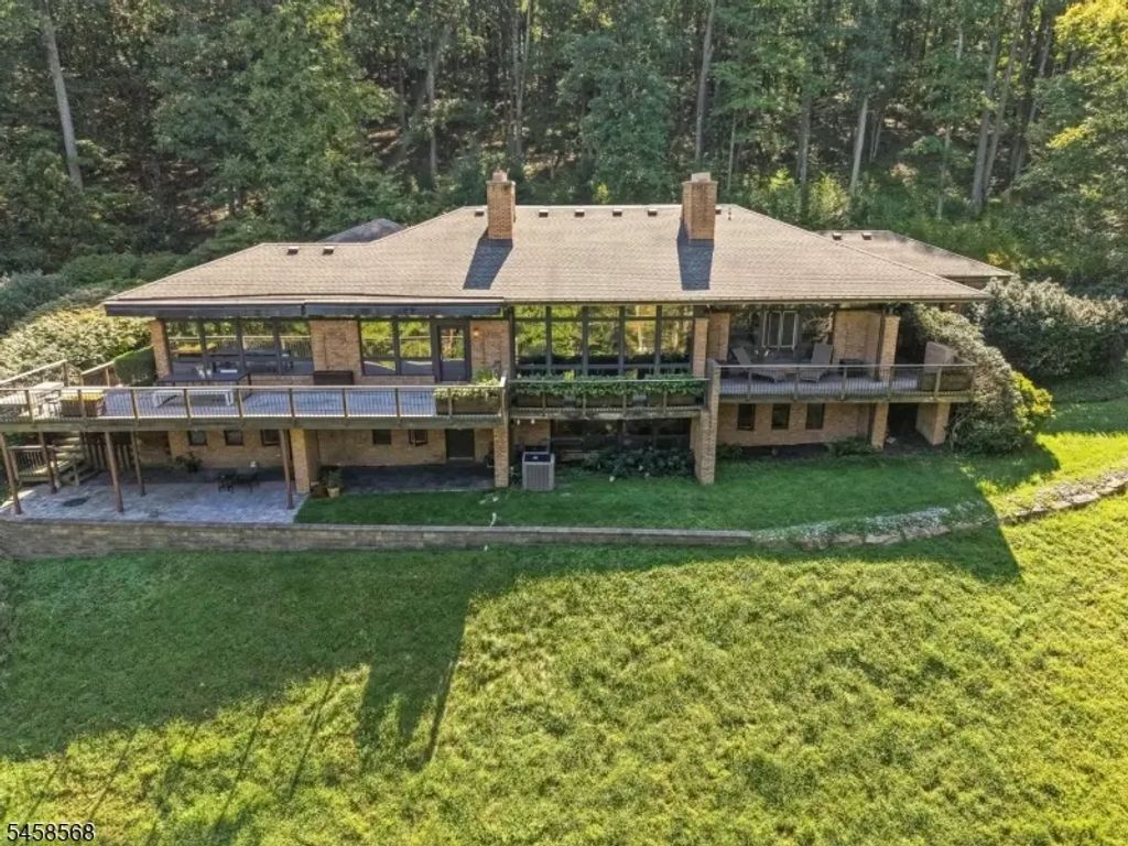 12 Thackery Ln, Mendham Twp.