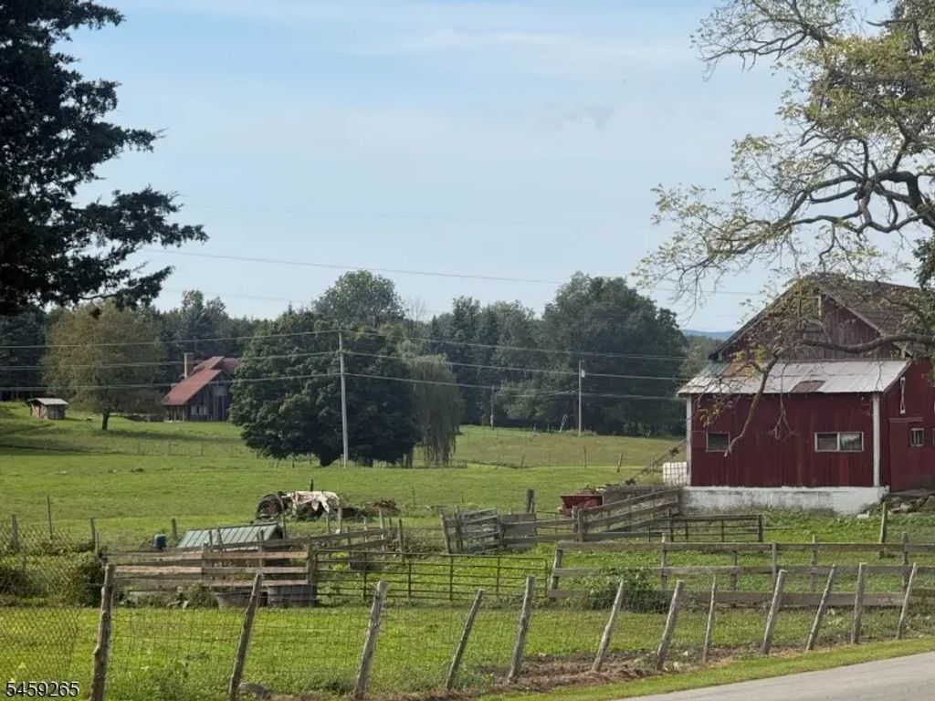 52-84 Mountain Rd, Hardyston Twp.