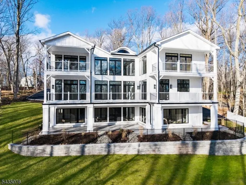 264 Ridge Rd, Watchung Boro