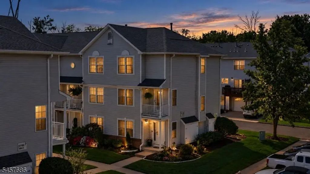 401 Tulsa Ct, Independence Twp.