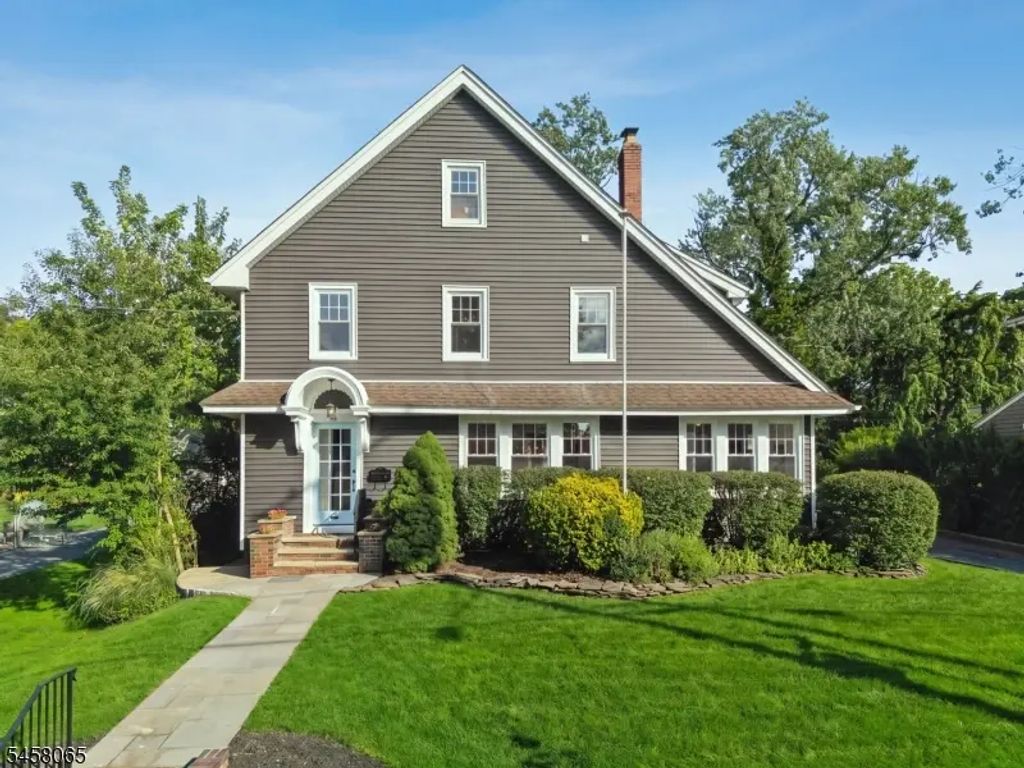 28 Oberlin St, Maplewood Twp.