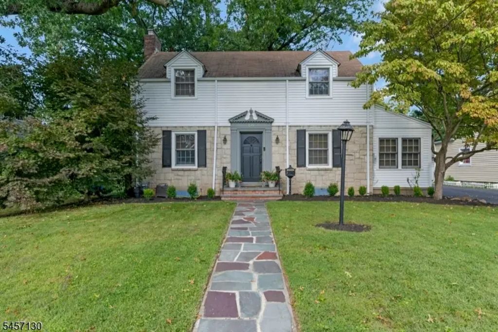68 Meadowbrook Rd, North Plainfield Boro