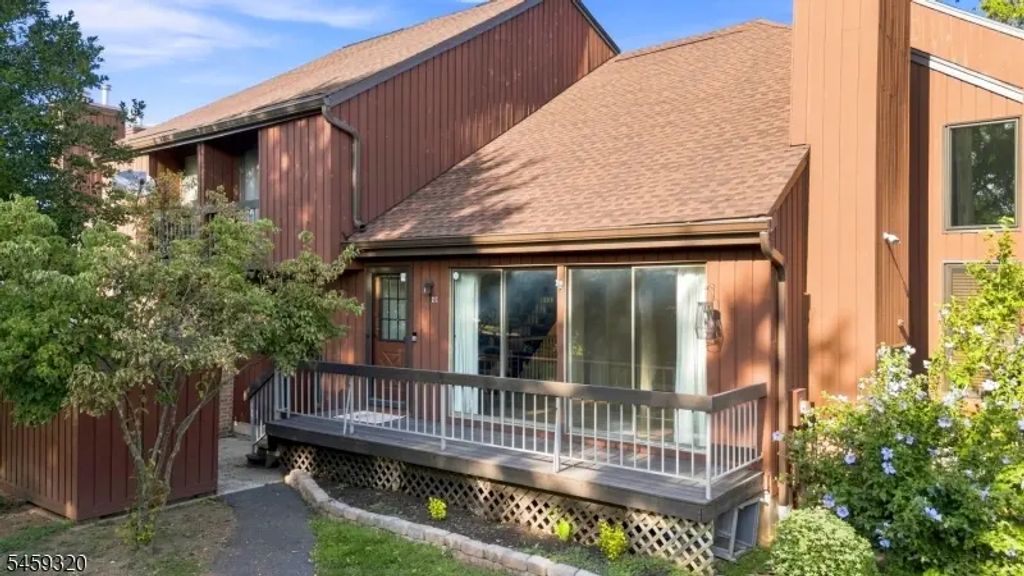 25 Bloomingdale Dr, Hillsborough Twp.